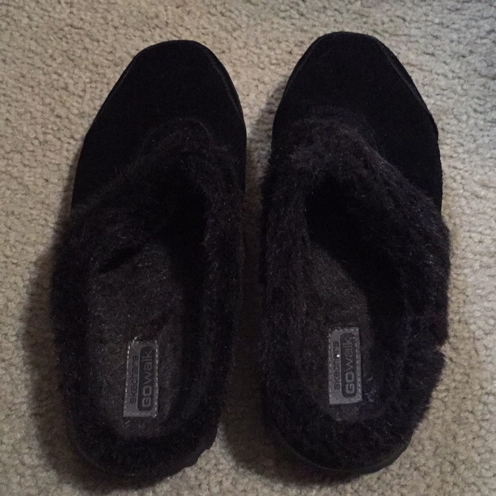 Skechers go walk slip ins
